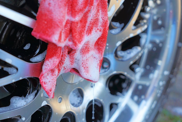 Alles wat je moet weten over auto wassen: van doe-het-zelf technieken tot milieubewust opties