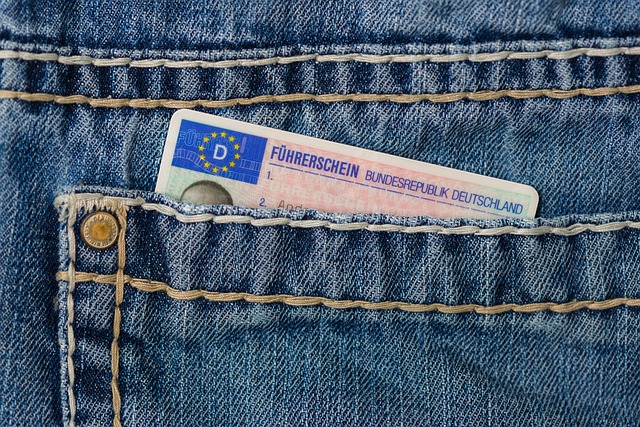 Driving lessons Amsterdam: Unlock your potential behind the wheel
